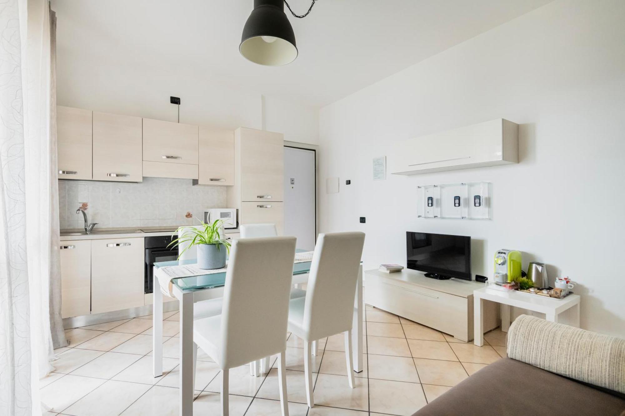 Hq Aparthotel Milano Inn - Smart Suites Cinisello Balsamo Buitenkant foto